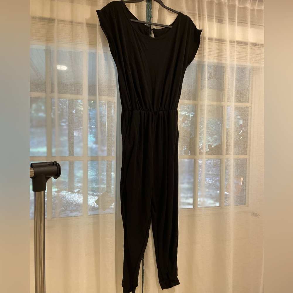 Black cotton small jumper with cinched waist